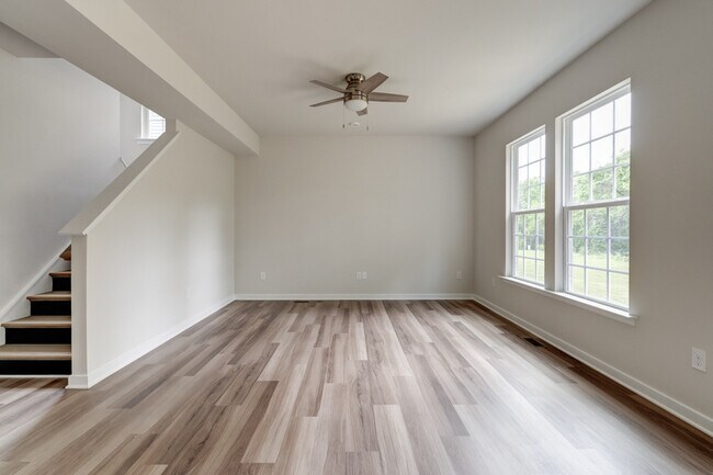 Foto del edificio - 309 Northfield Hts Ln