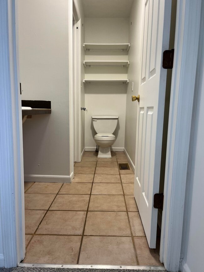 Building Photo - Woodlands