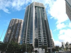 Building Photo - 1212 Nuuanu Ave
