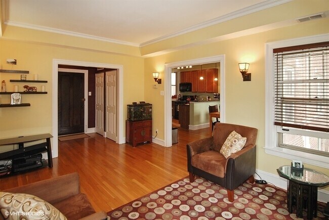 Foto del edificio - 227 N Oak Park Ave