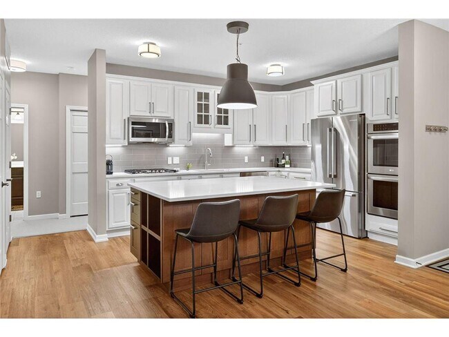 Foto del edificio - 5250 Grandview Square