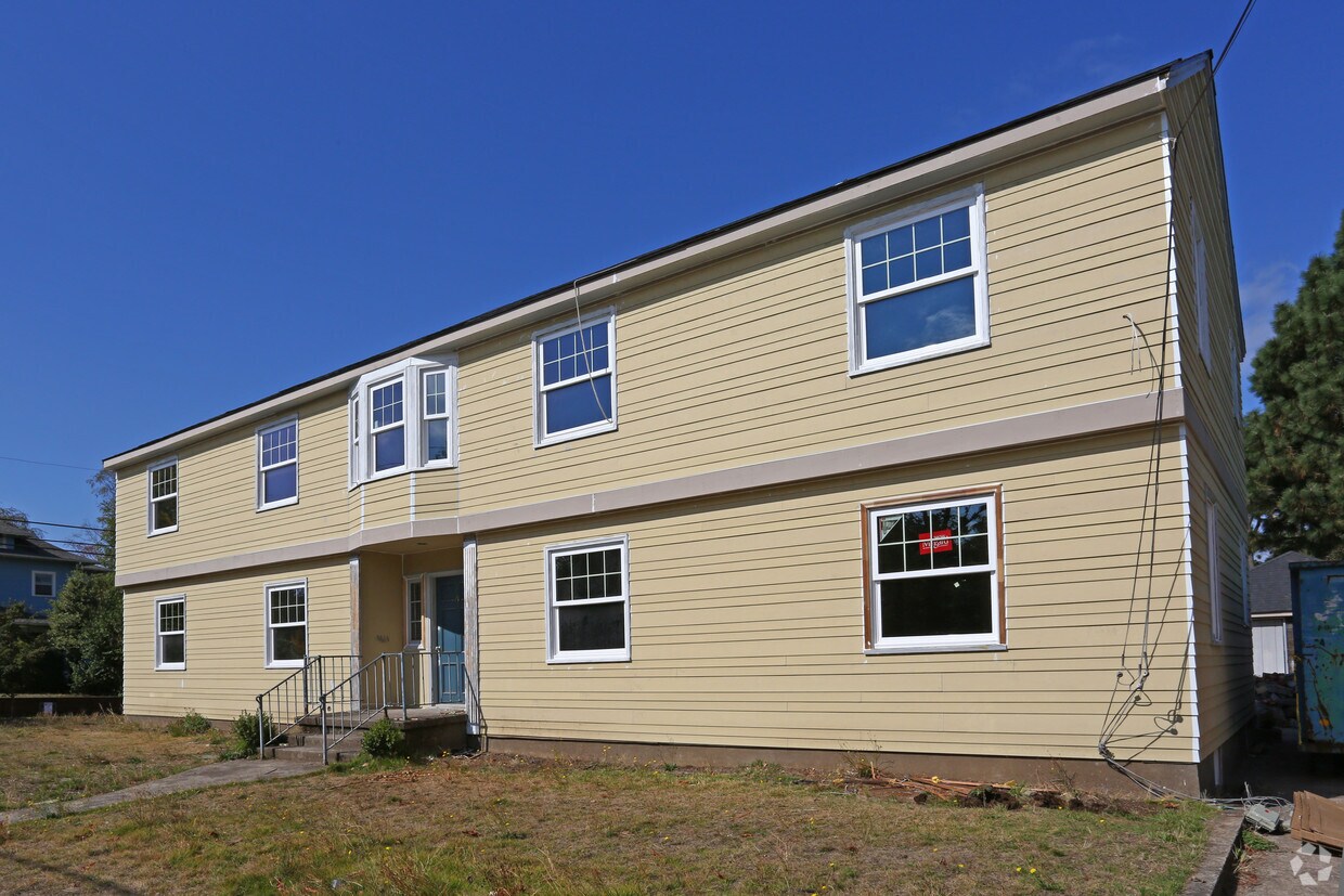 Primary Photo - Ainsworth Vintage Apartments