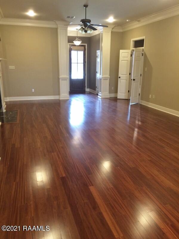 Foto del edificio - 27 Silver Cedar Ct