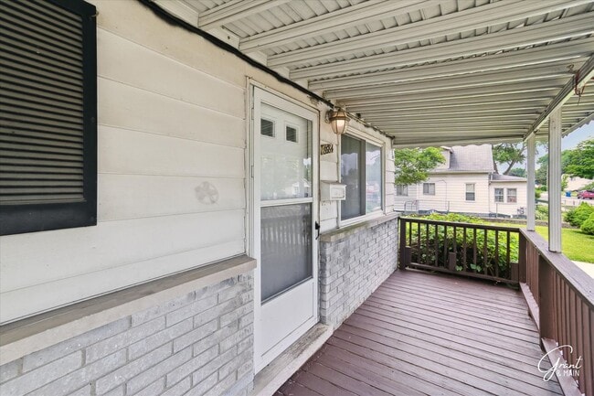 Building Photo - 3 bedroom ranch $1250 - Lease Special