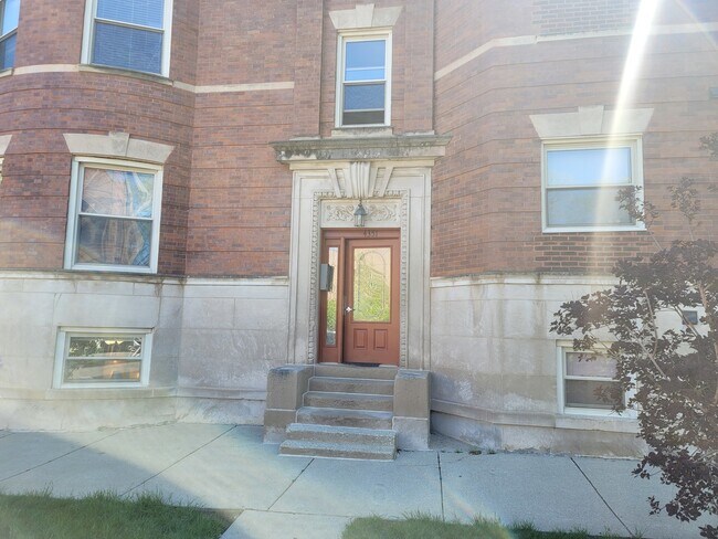 Foto del edificio - 4351 S Forrestville Ave