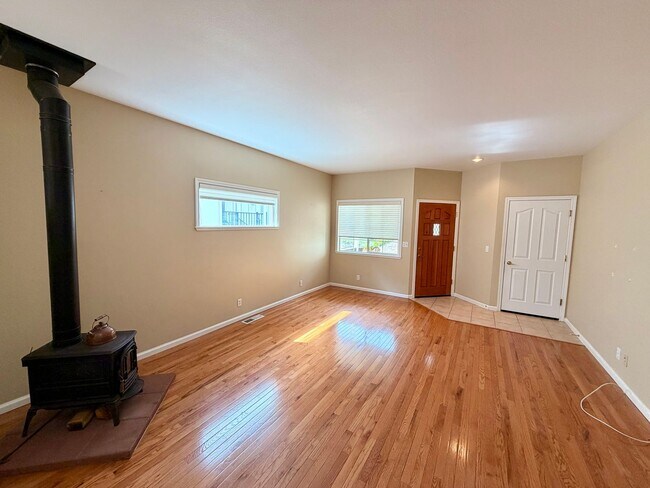 Foto del edificio - Beautiful 2 Bedroom 2 Bathroom House in Morgan Ranch