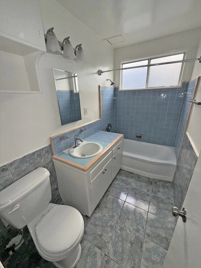 Building Photo - 1509 Orange Grv Ave