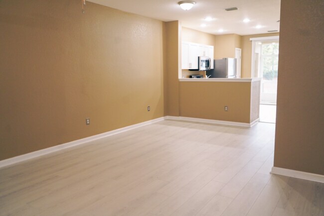 Foto del edificio - 4819 SW 44th Cir
