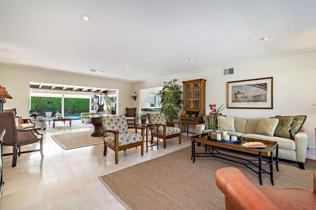 Foto del edificio - 144 Beacon Ln
