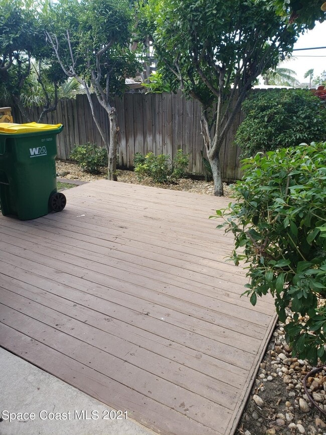 Foto del edificio - 1580 S Atlantic Ave