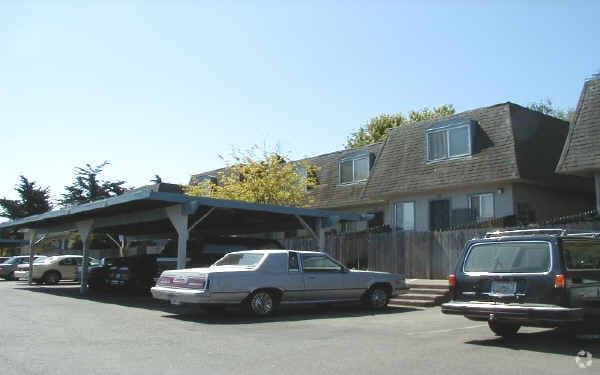 Building Photo - 8722 Lund Hill Ln