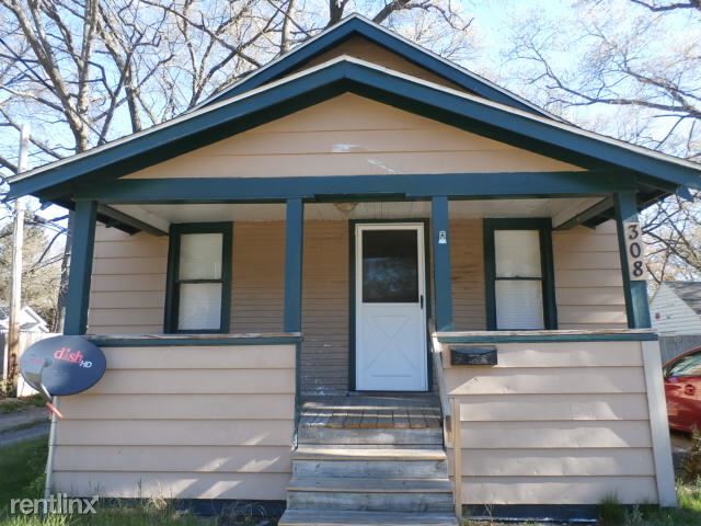Primary Photo - 308 W Summit Ave