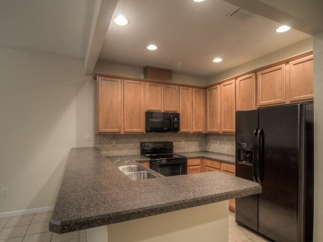 Building Photo - 13478 Sunstone St