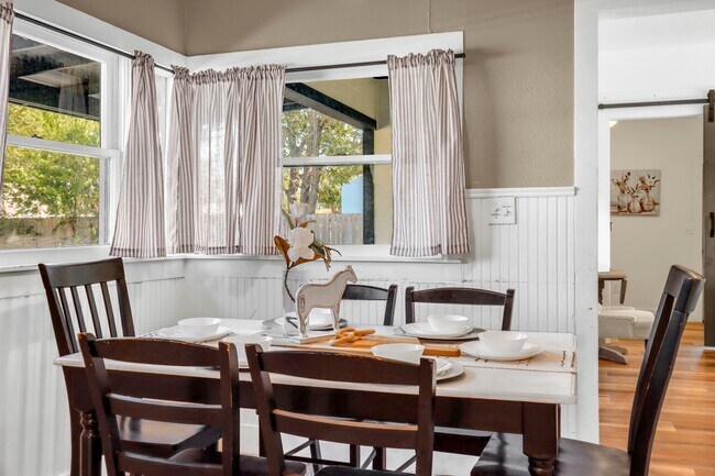 Foto del edificio - 569 Wright Ave