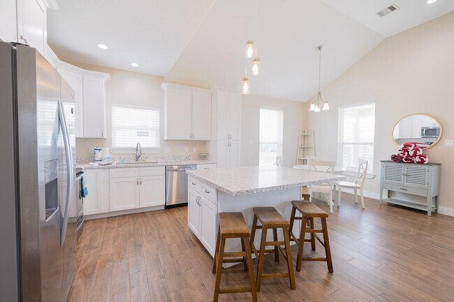 Building Photo - 4129 Fort Bend Dr