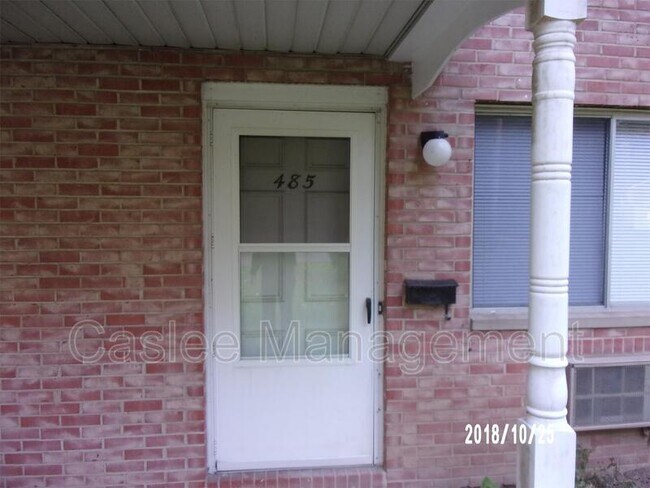 Foto del edificio - 485 Brentwood Dr