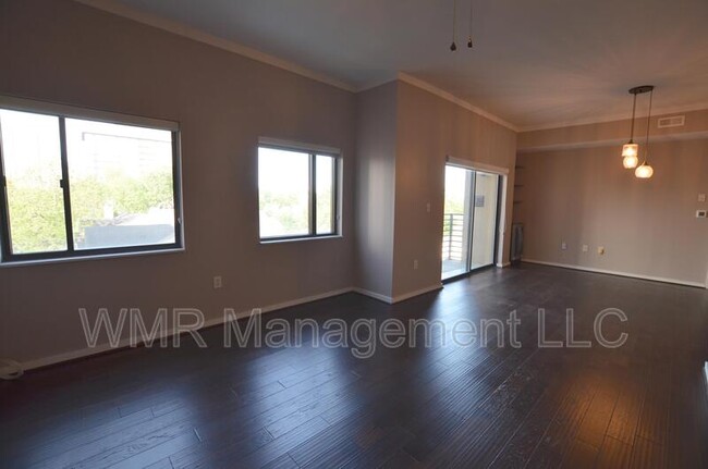 Foto del edificio - 715 N Church St