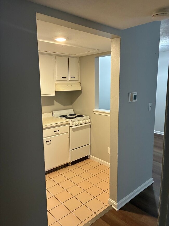 Foto del interior - Affordable 1 bed/1 bath apartments off of Preston Hwy