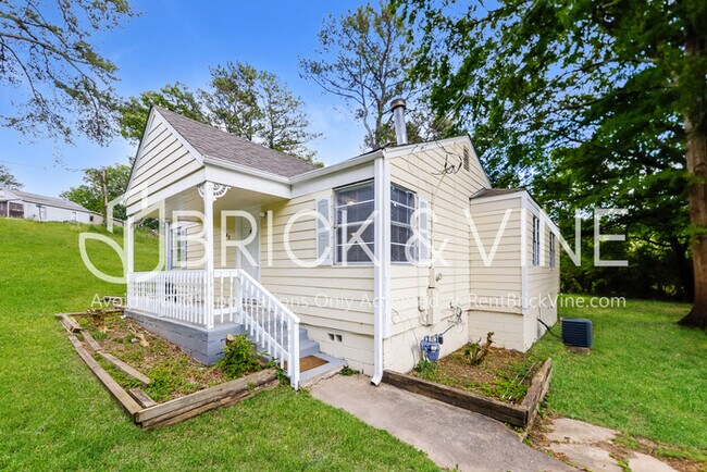 Building Photo - 1148 Slope Drive