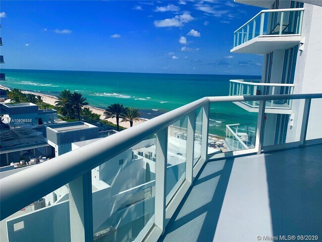 Foto del edificio - 6515 Collins Ave