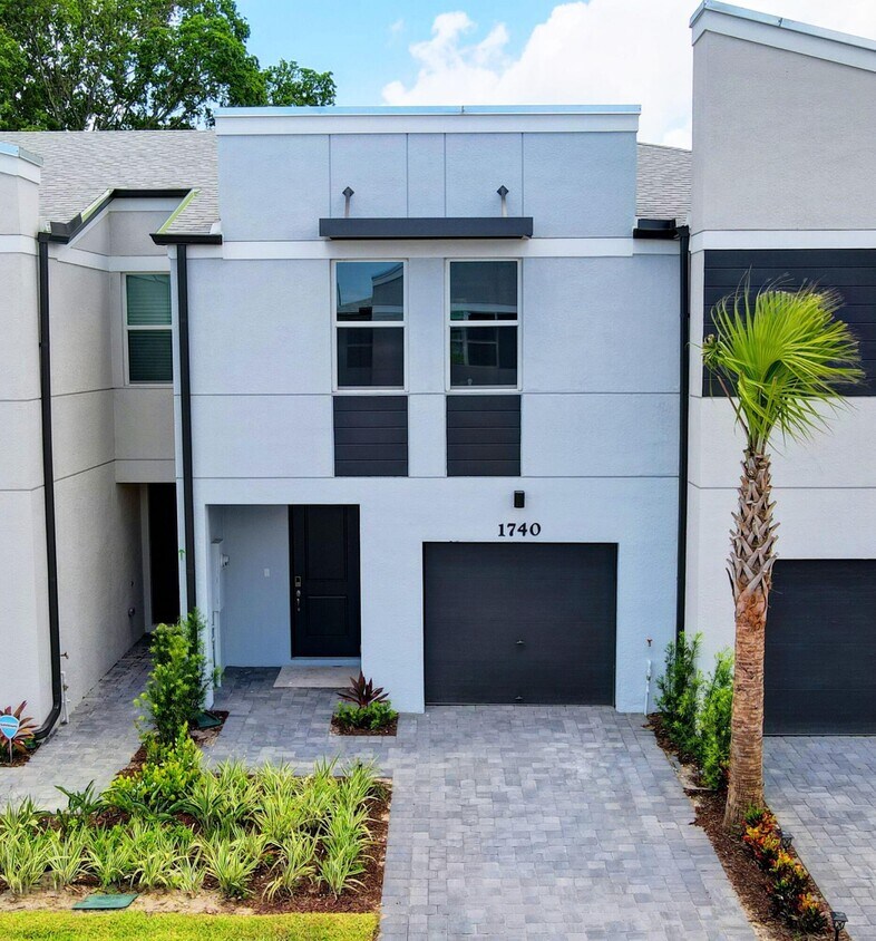 1740 Lindley St, Riviera Beach, FL 33407 Townhome Rentals in Riviera