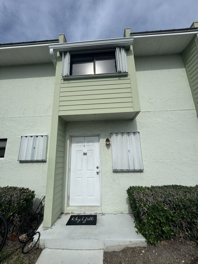 Building Photo - 9427 S Ocean Dr