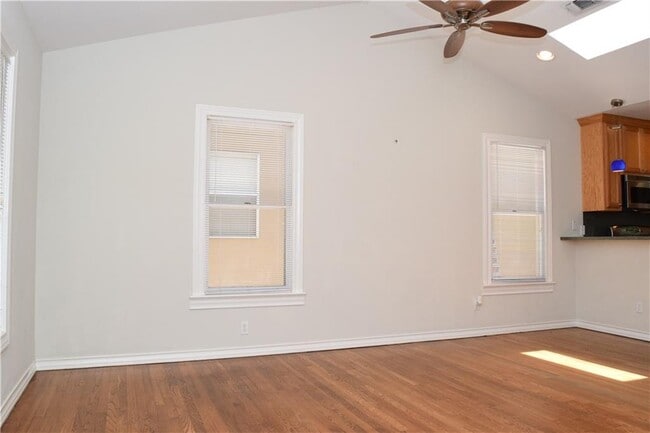 Building Photo - 801 Newman Dr