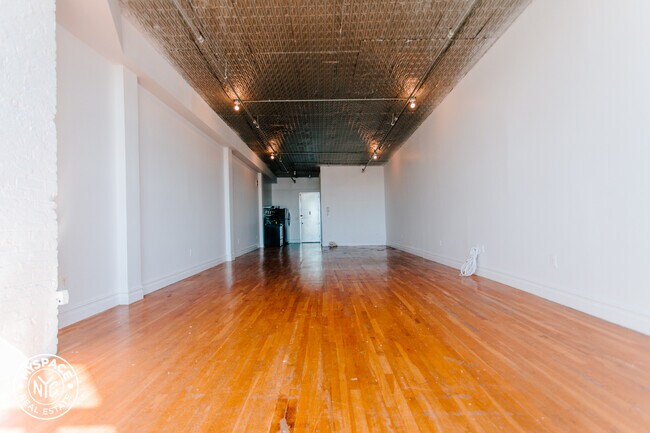 Building Photo - 1087 Flushing Ave