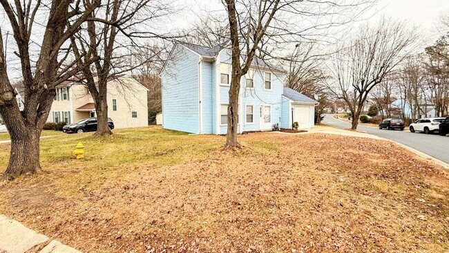 Foto del edificio - 4001 Bittern Ct