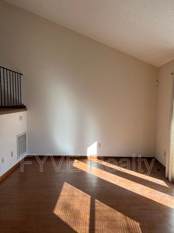 Foto del edificio - 2018 Countryhill Ln