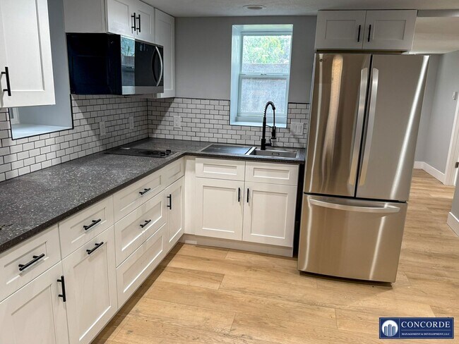 Foto del edificio - 3210 S 48th St