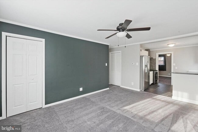 Building Photo - 703 Hoffnagle St