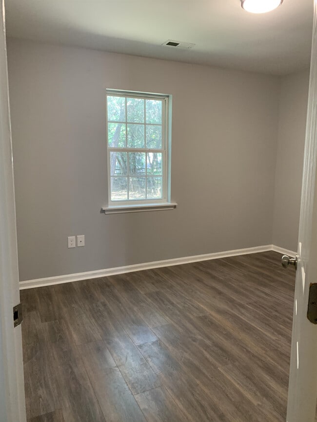 Building Photo - 12618 Delman Ln
