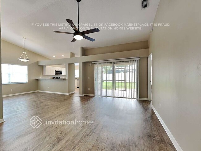 Foto del edificio - 1215 Tiger Wood Ct