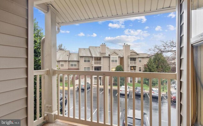 Foto del edificio - 1700 Ascot Way