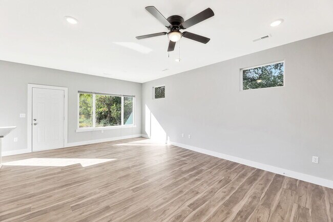 Foto del edificio - 4779 E 45th St N