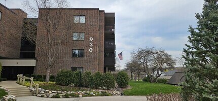 Building Photo - 930 Taylor Dr