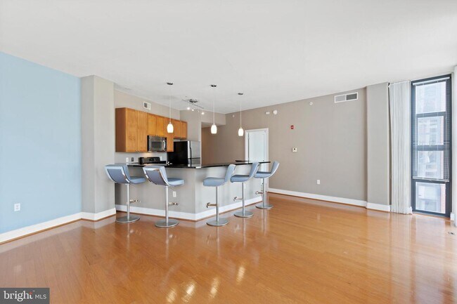 Foto del edificio - 2120 Vermont Ave NW