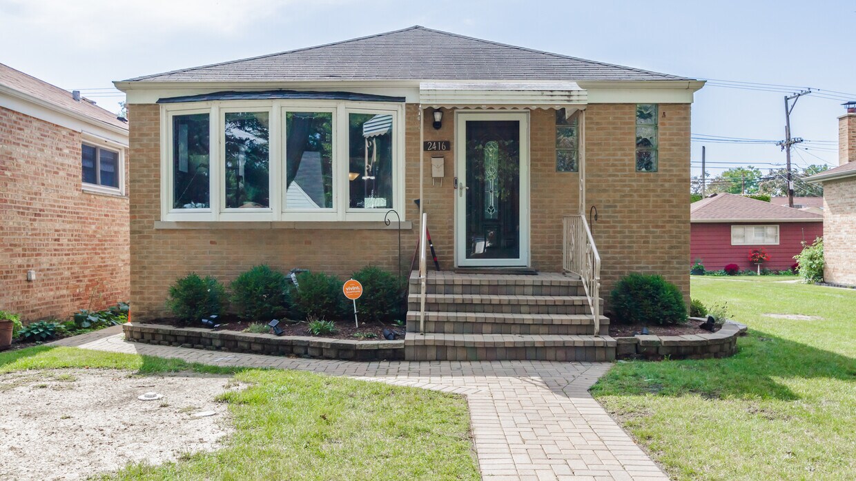 2416 Bradley Pl, Evanston, IL 60202 House for Rent in Evanston, IL