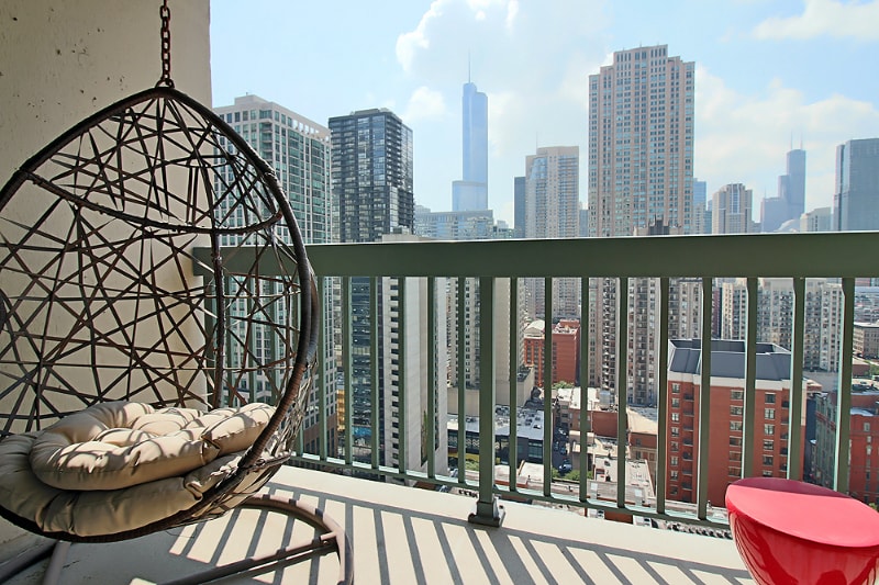 Photo - 75 W Superior St (Chicago, IL)