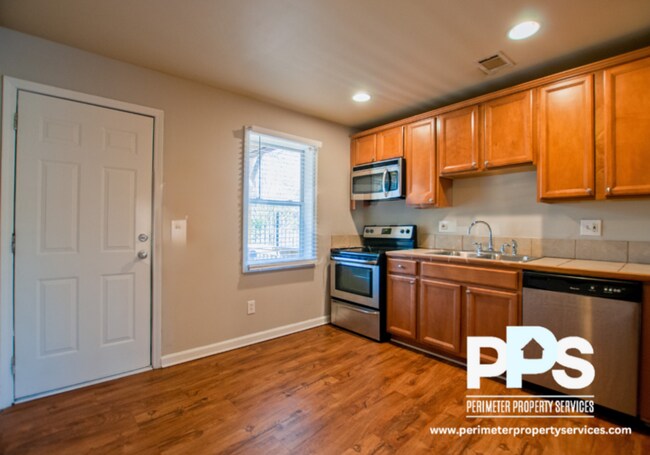 Foto del edificio - 2145 Bolton Rd NW