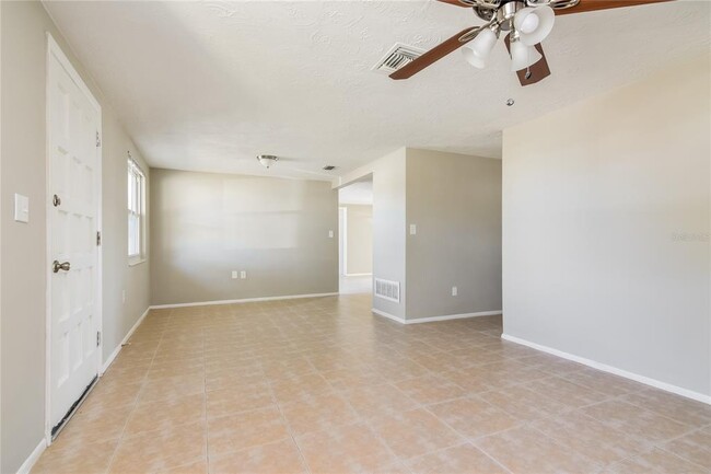 Building Photo - 3410 Trask Dr