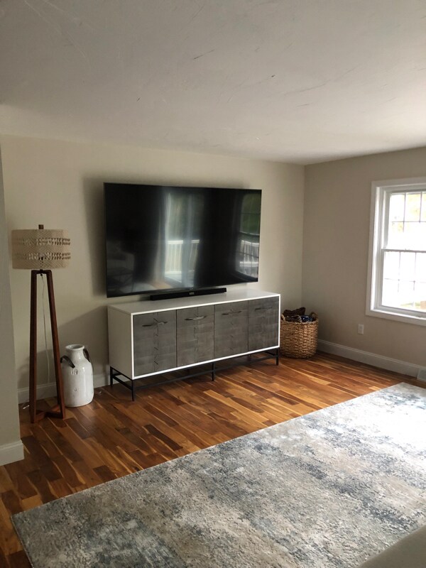Foto del edificio - 100 Laurelwood Dr