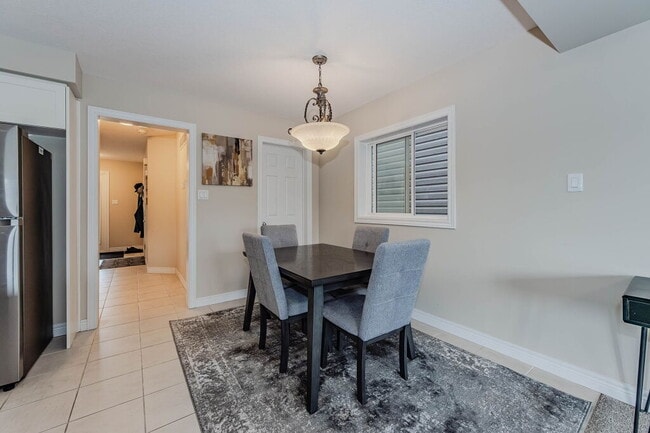 Building Photo - 32 Mccann St