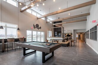 Interior Photo - HUB13