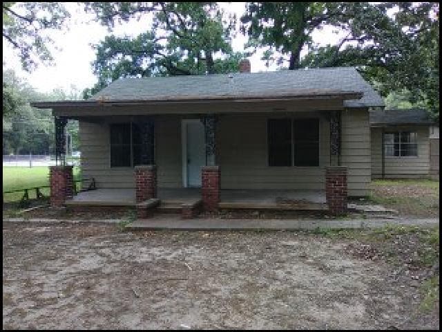Building Photo - 5412 Young Rd