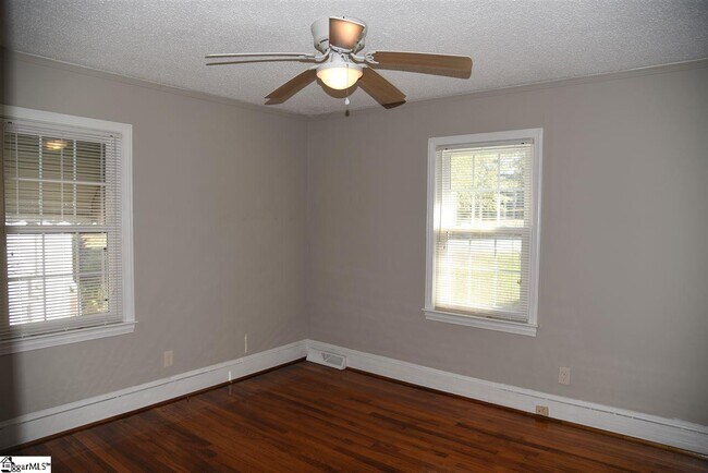 Building Photo - 111 Caldwell St