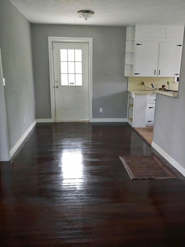 Foto del edificio - 3206 NW Liberty Ave