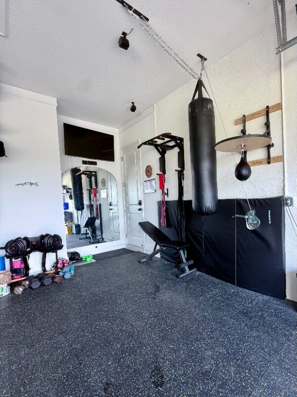 Foto del edificio - 15174 Courtland Ct