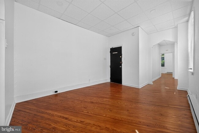 Building Photo - 1438 S 13th St